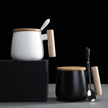 Скандинавски Стил Керамични Чаши с Голям Капацитет с дървена Дръжка Офис на съдове за напитки, чаши за Кафе с капак лъжици Подарък за домашна чаена чаша